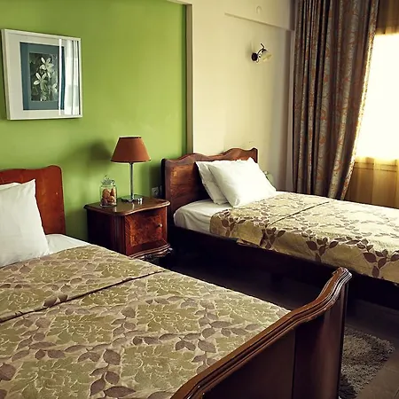 Pera Hotel 3*