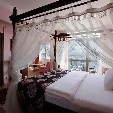 Pera Hotel
