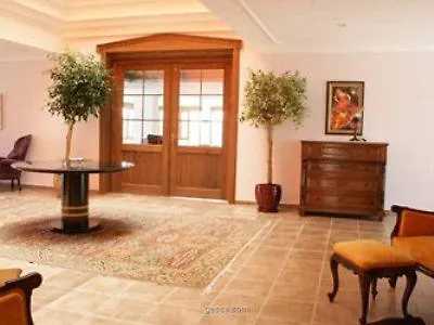 Pera Hotel 3*