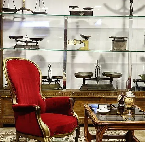 Pera מלון אורלה